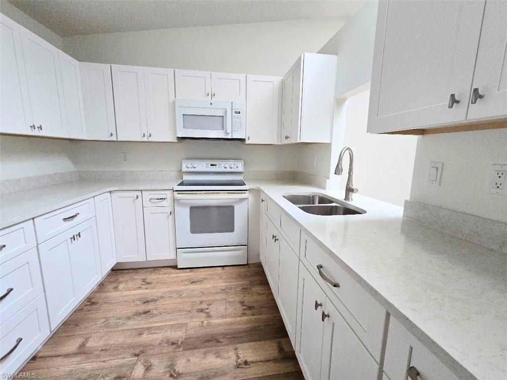 ISLAND PARK VILLAGE - Residential