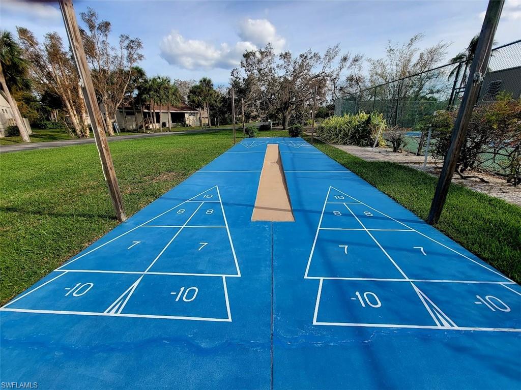 ISLAND PARK VILLAGE - Residential