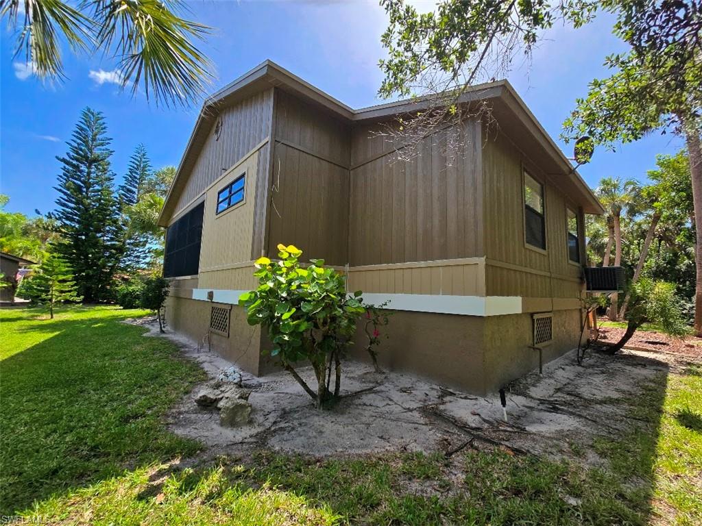 ISLAND PARK VILLAGE - Residential