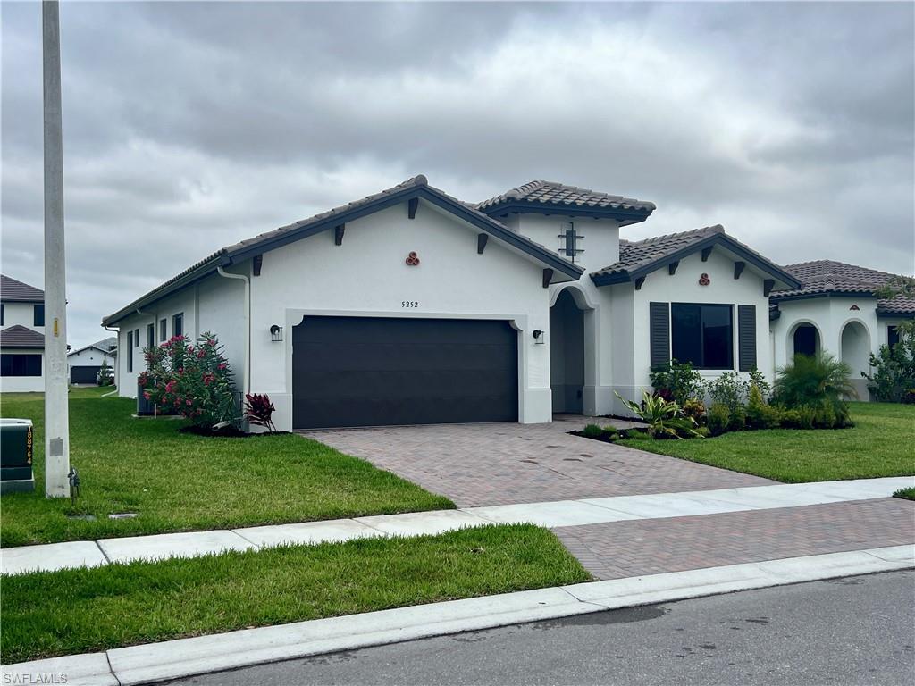 MAPLE RIDGE - Residential