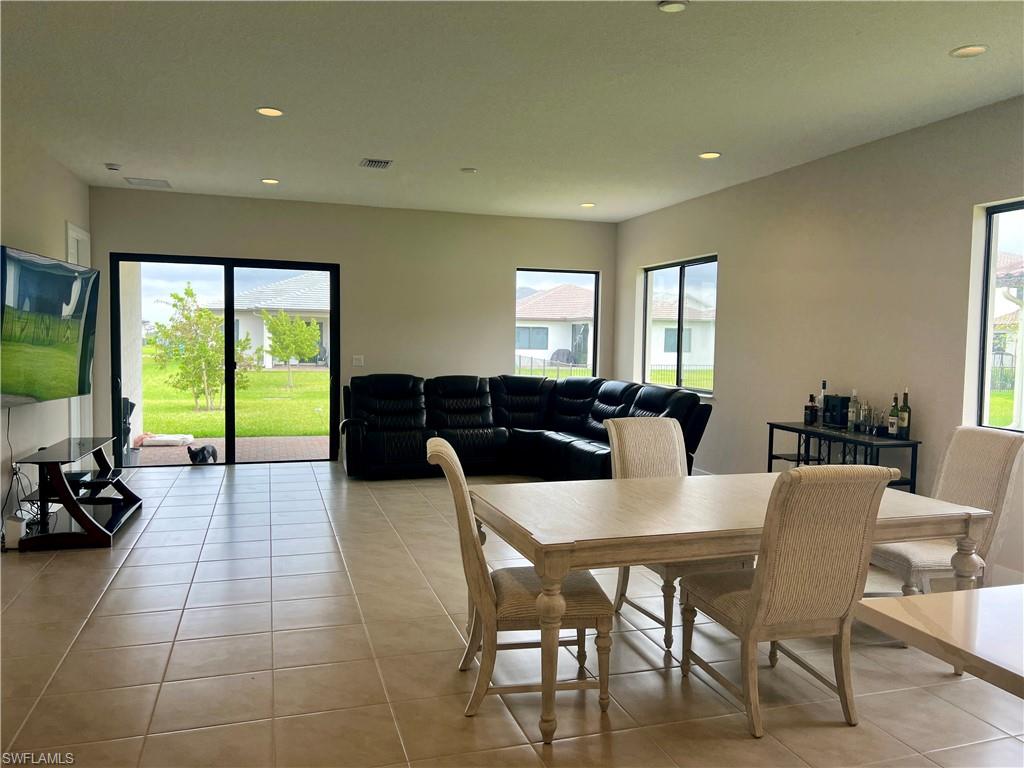 MAPLE RIDGE - Residential