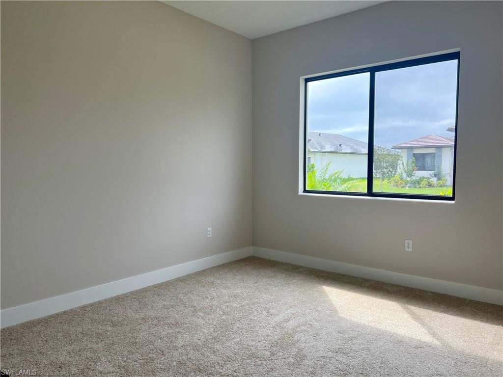 MAPLE RIDGE - Residential