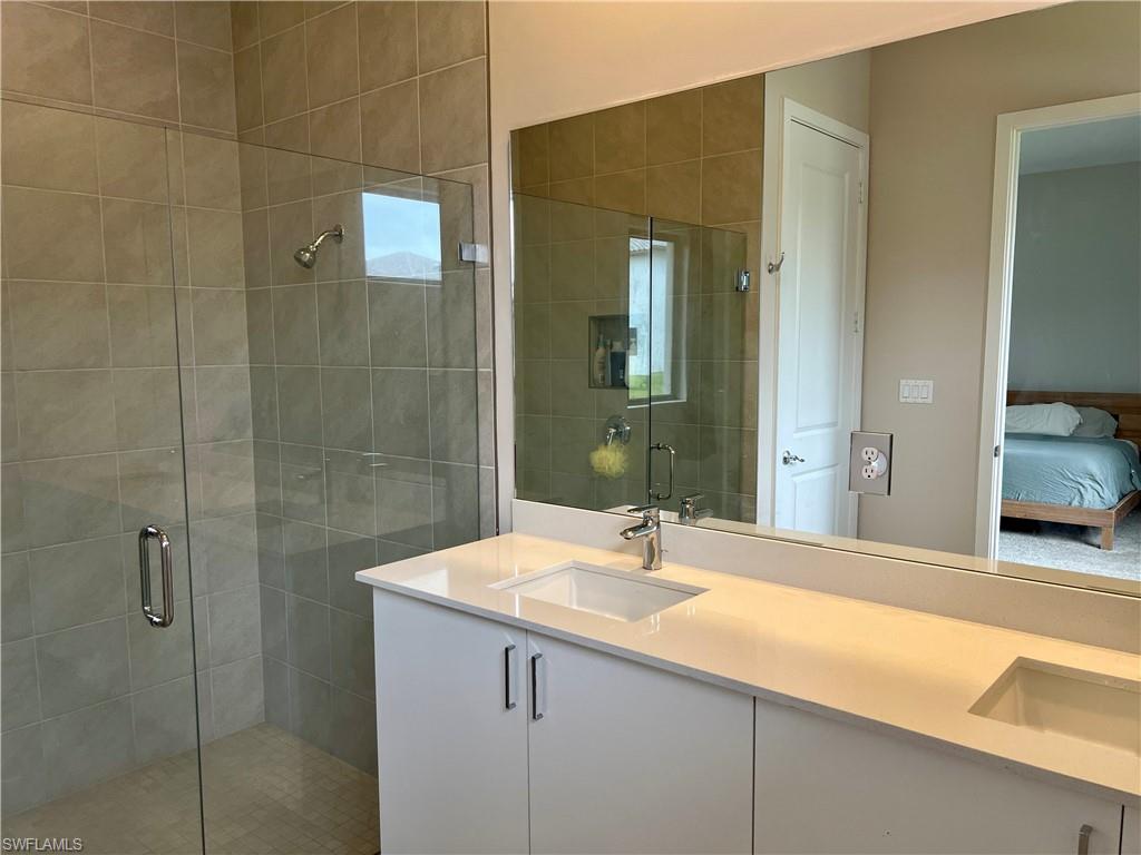 MAPLE RIDGE - Residential