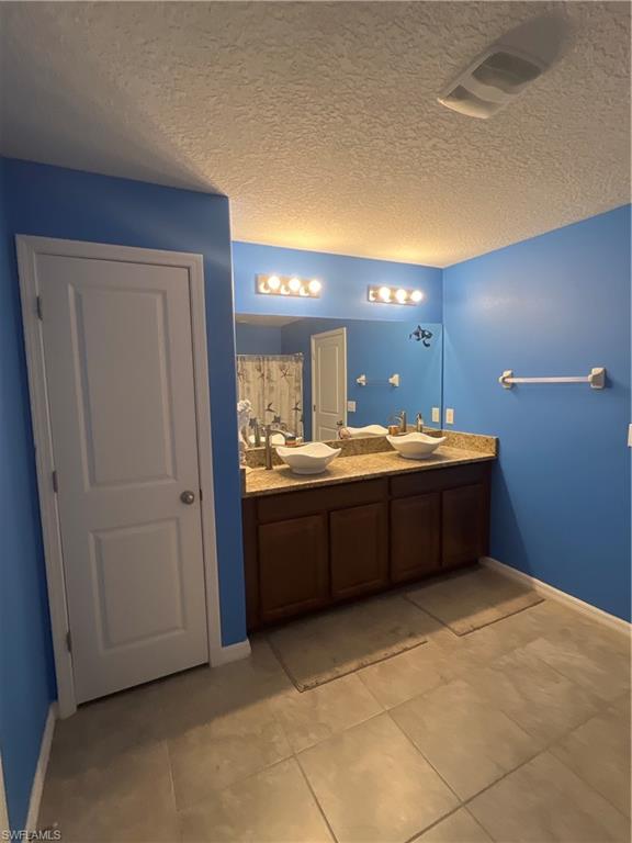RIVERBEND - Residential