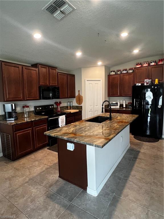 RIVERBEND - Residential