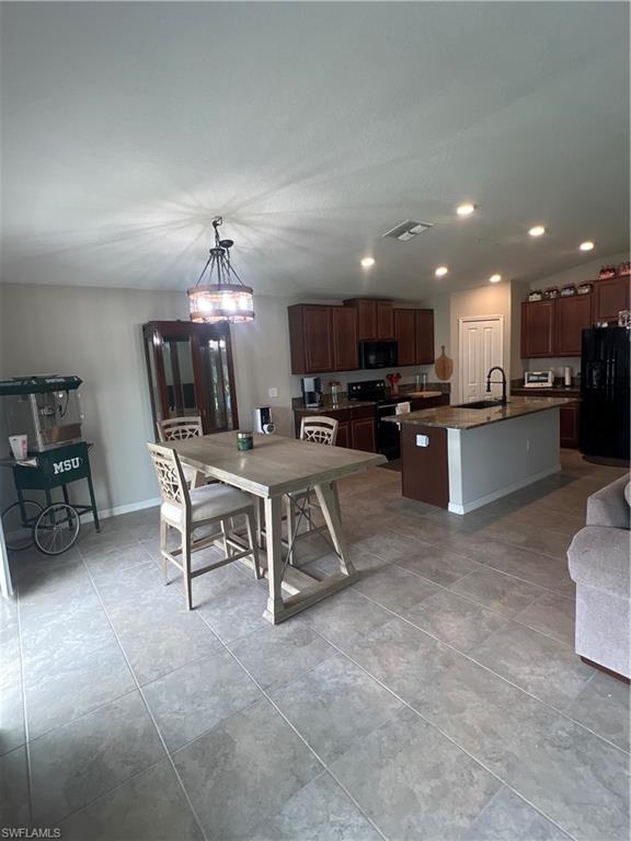 RIVERBEND - Residential