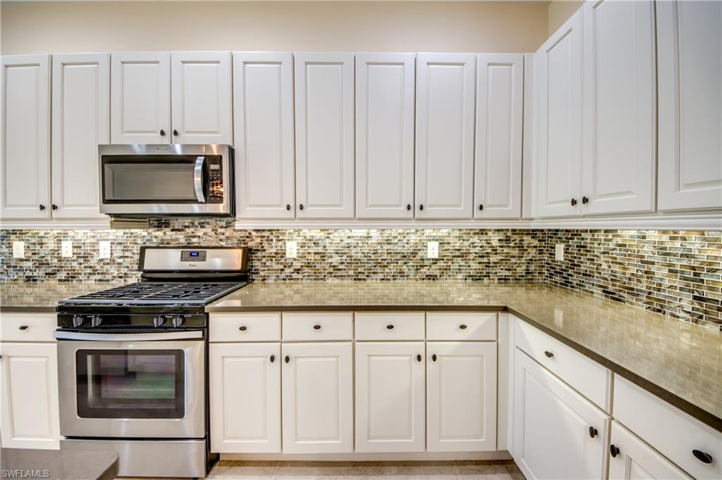 VENETIAN POINTE - Residential