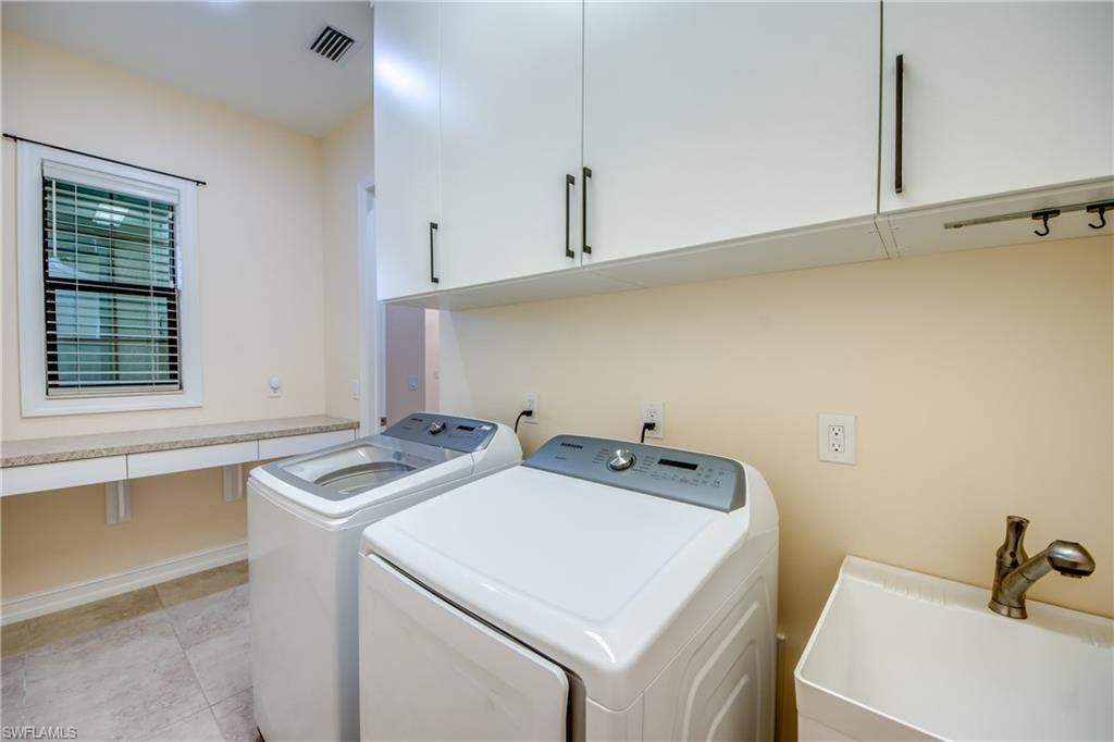 VENETIAN POINTE - Residential
