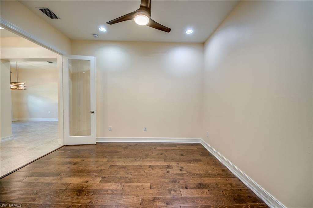 VENETIAN POINTE - Residential