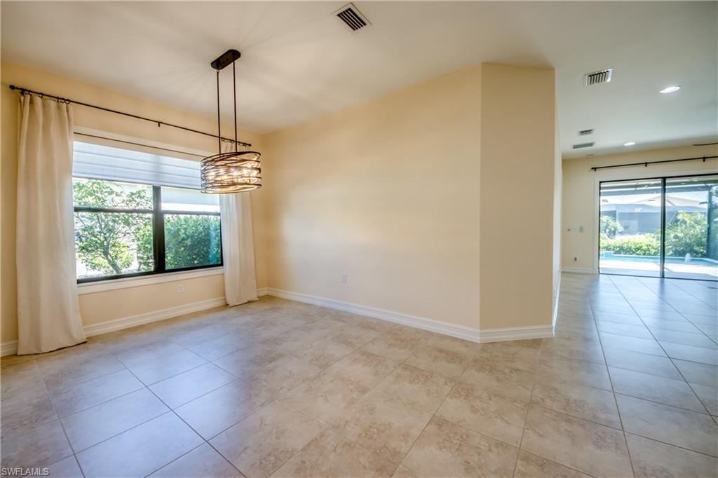 VENETIAN POINTE - Residential