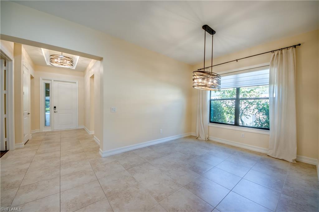 VENETIAN POINTE - Residential