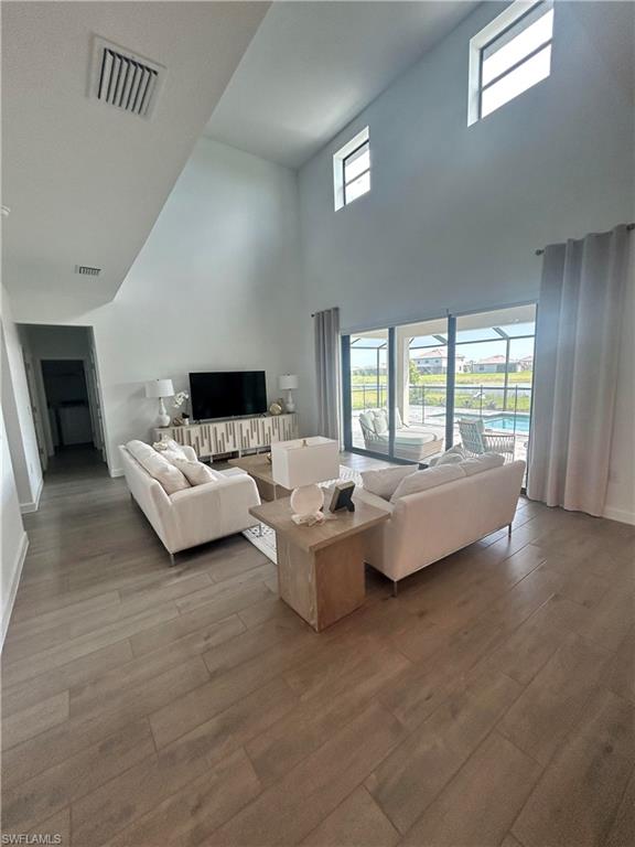 TIMBER CREEK - Residential Lease