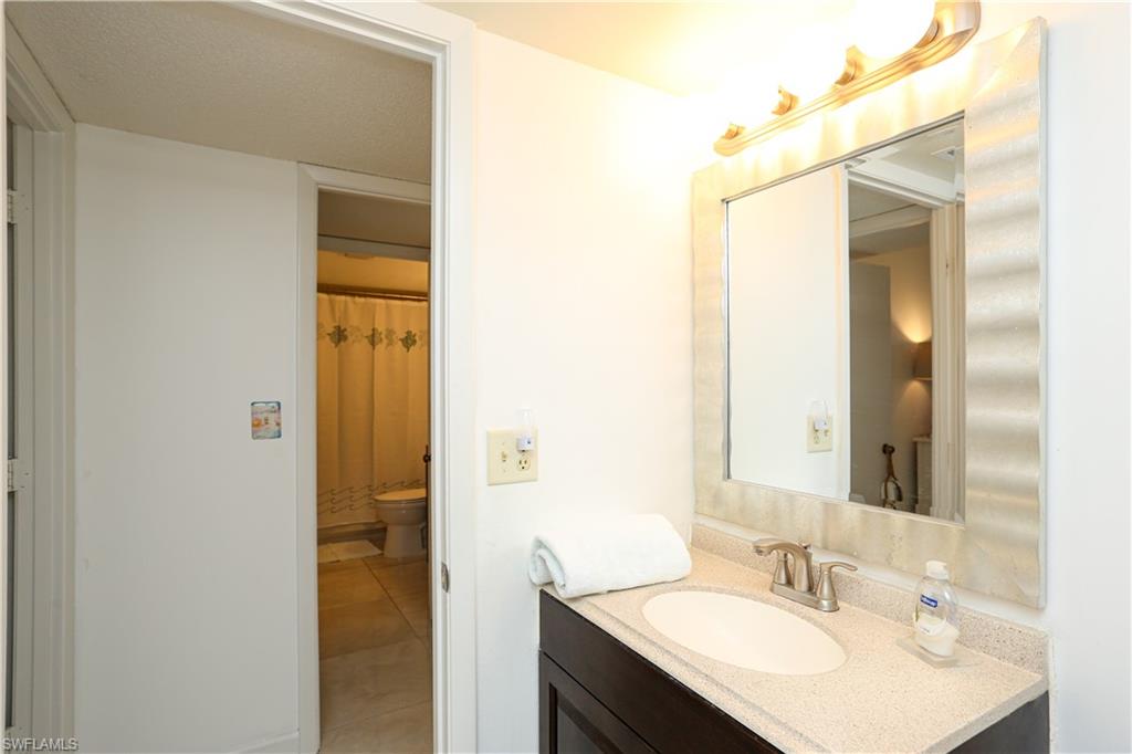 NAPLES 701 - Residential Lease