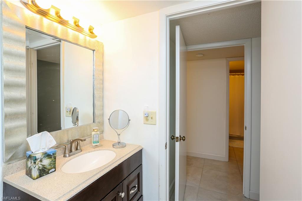 NAPLES 701 - Residential Lease