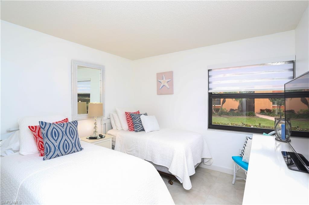 NAPLES 701 - Residential Lease