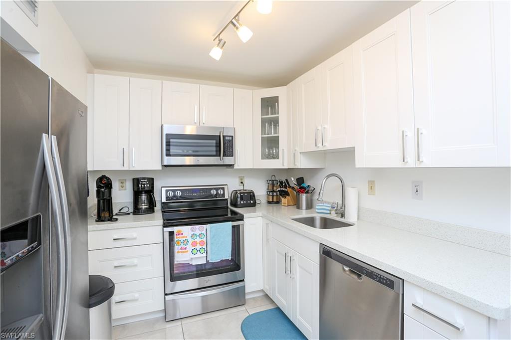 NAPLES 701 - Residential Lease