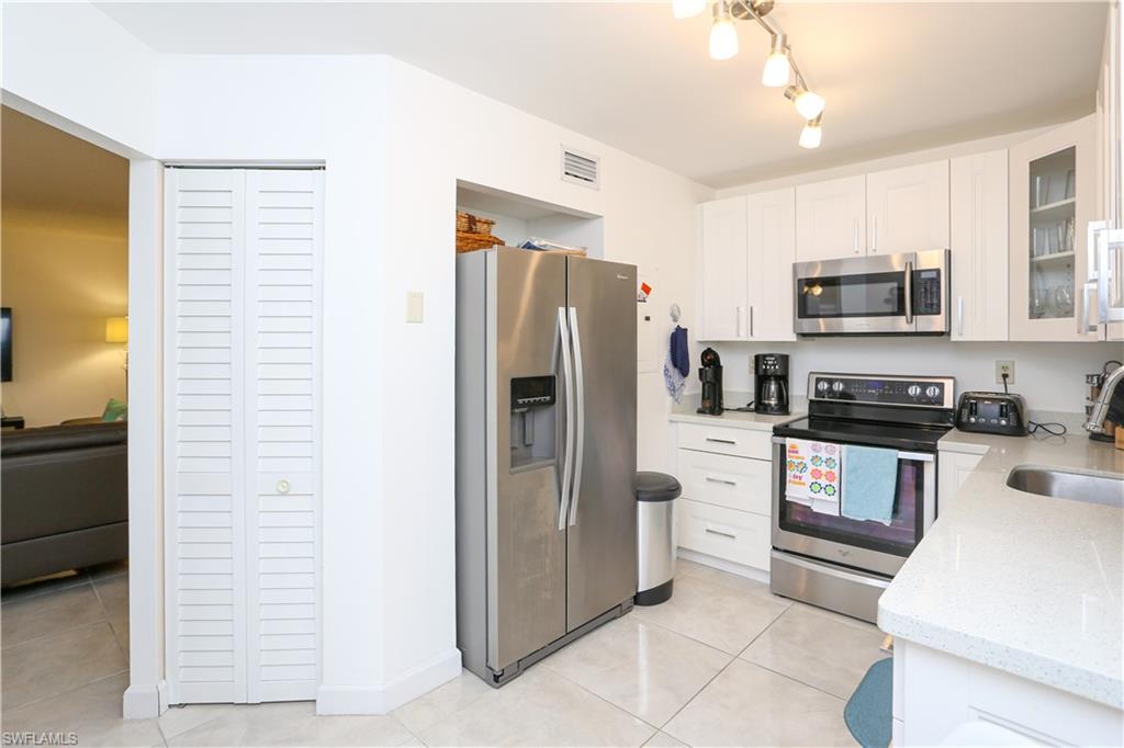 NAPLES 701 - Residential Lease