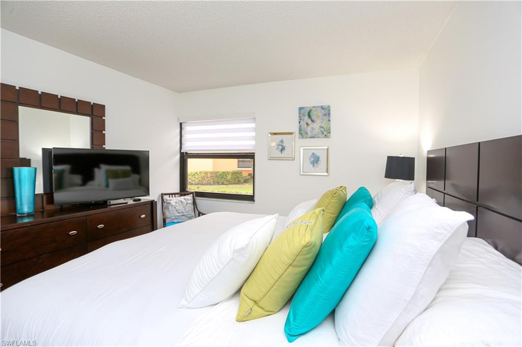 NAPLES 701 - Residential Lease
