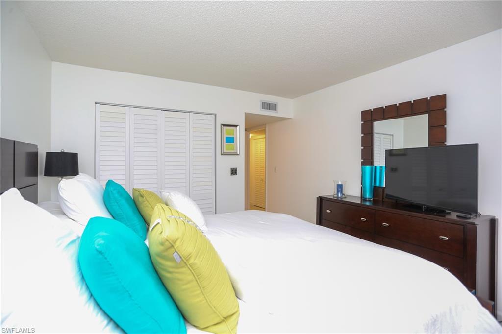 NAPLES 701 - Residential Lease