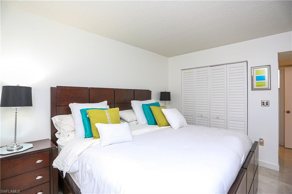 NAPLES 701 - Residential Lease
