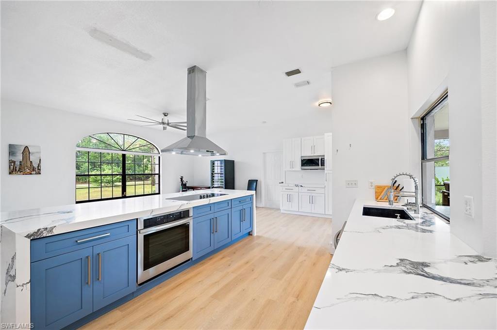 SAN CARLOS ESTATES - Residential