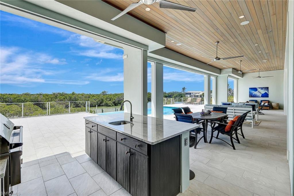 CAROLANDS - Residential