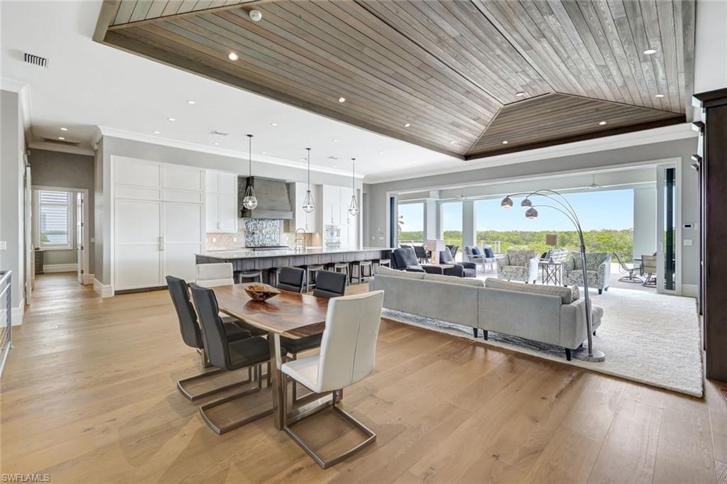 CAROLANDS - Residential