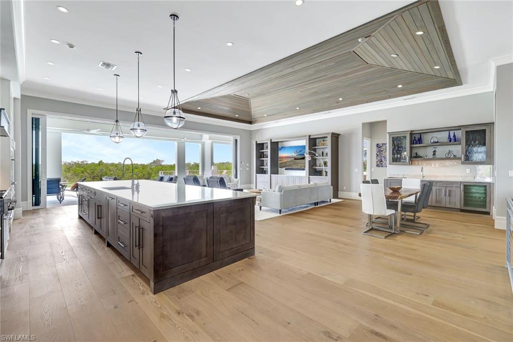 CAROLANDS - Residential