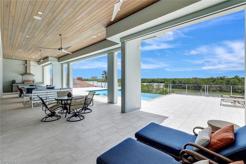 CAROLANDS - Residential