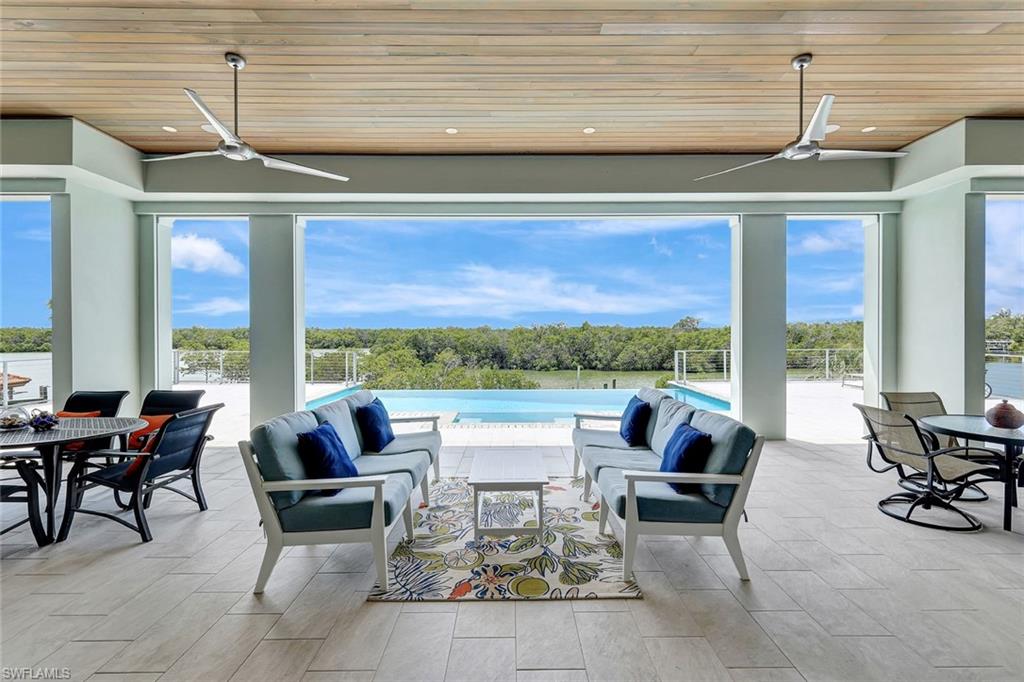 CAROLANDS - Residential