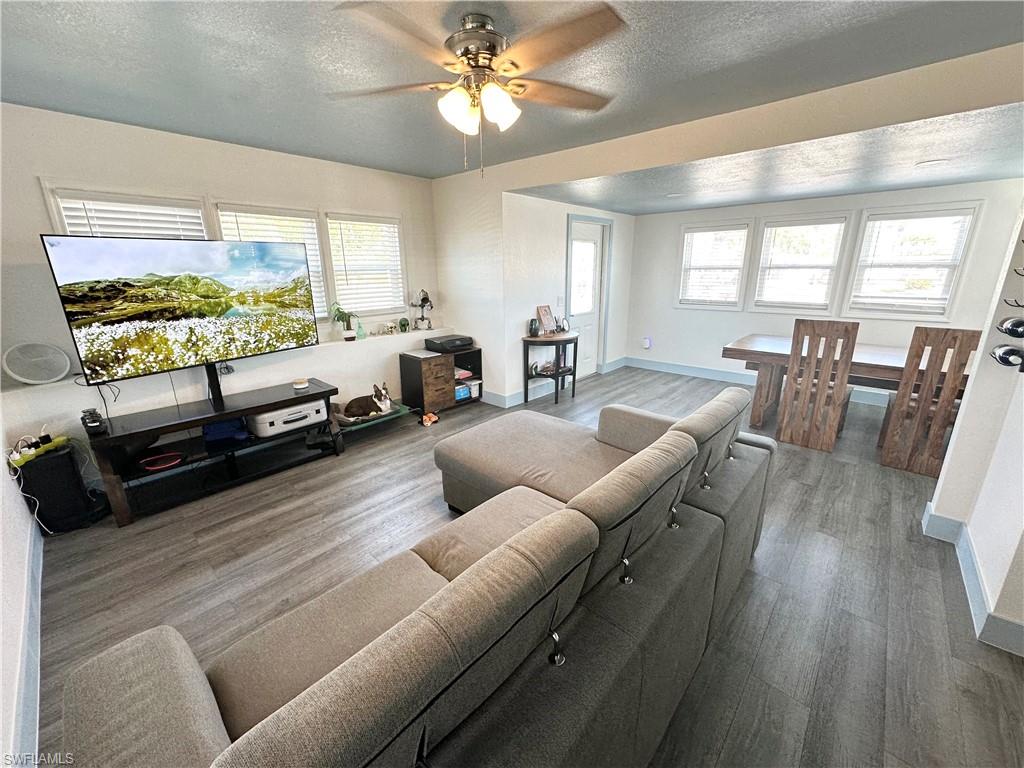 BAYSIDE ESTATES - Residential