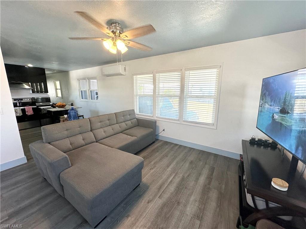 BAYSIDE ESTATES - Residential
