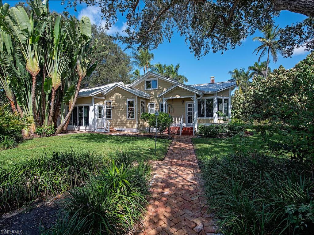 OLDE NAPLES - Residential
