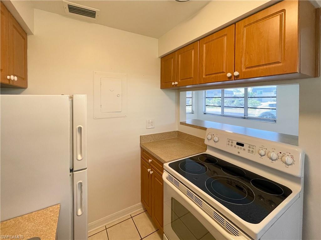 RENDEZVOUS CONDO - Residential Lease