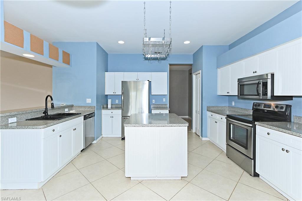 STONEYBROOK - Residential