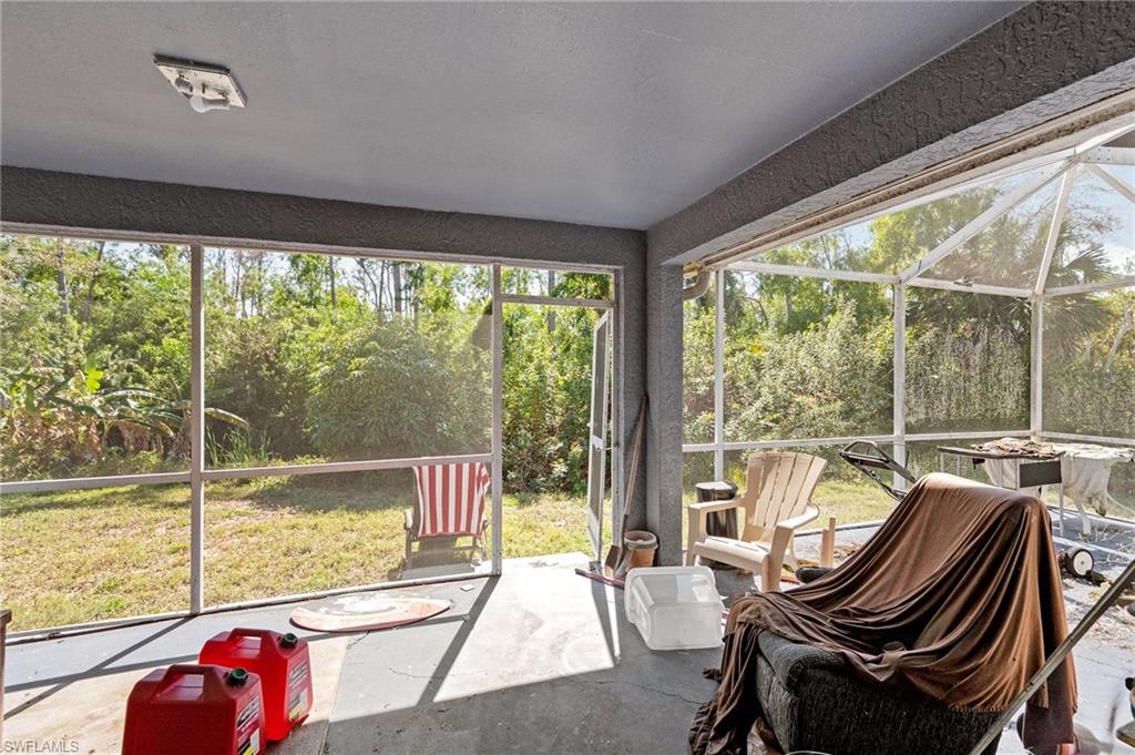 SAN CARLOS PARK - Residential