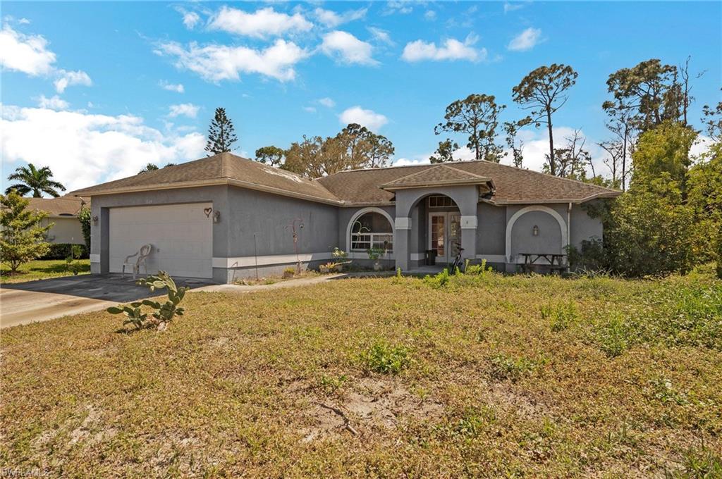 Investor Special!!! This beautiful property is located in a quiet neighborhood in the heart of Fort Myers. Spacious floor plan with tons of natural lighting. Big backyard with plenty of space to build in a pool if you really want to get the most out of it. Also, this property is centrally located near many restaurants, schools and shopping centers. Do not miss out this great investment opportunity!!!
- All information and images have been provided directly by seller.