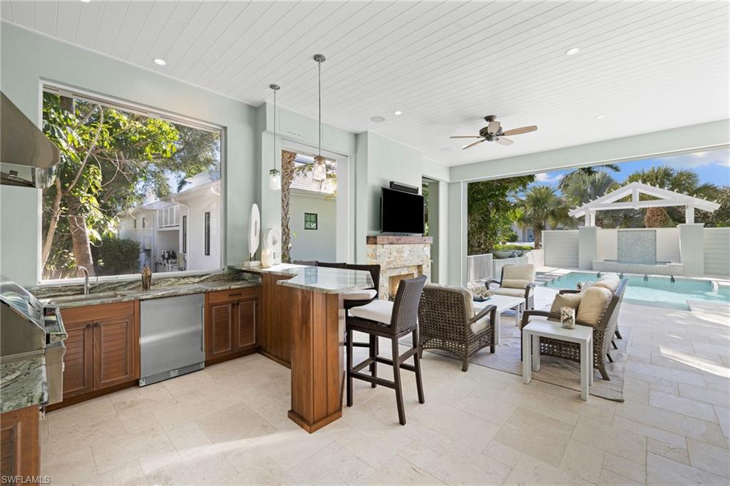 MOORINGS - Residential