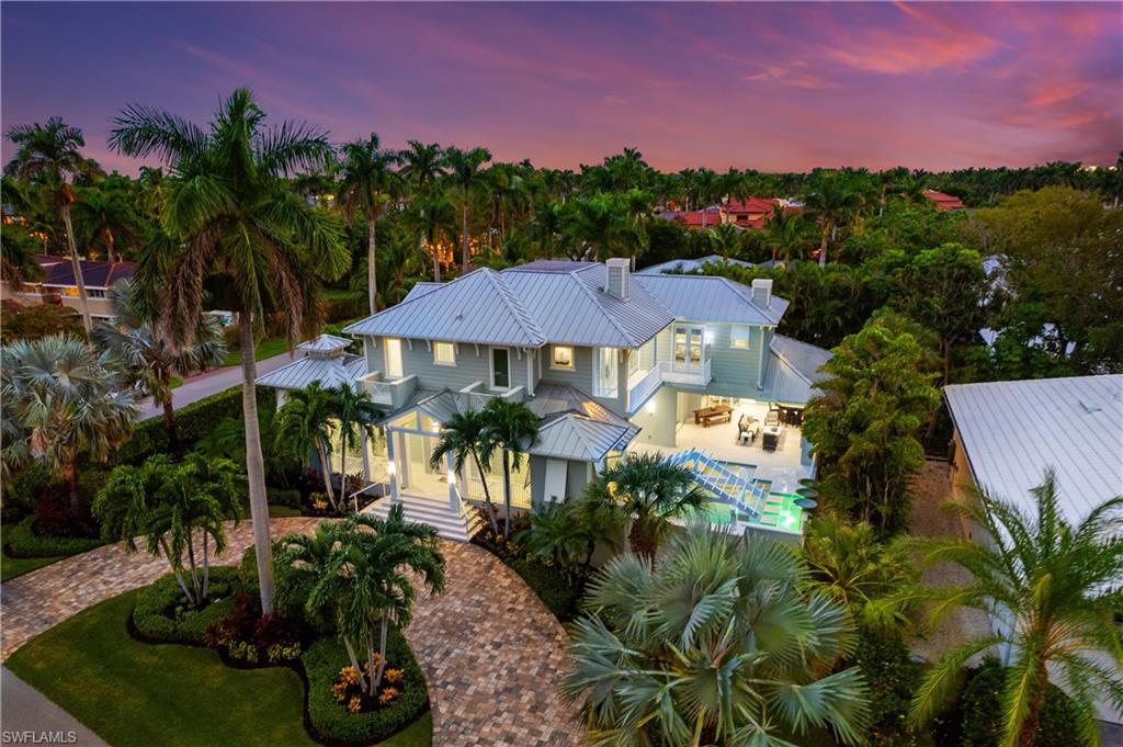 MOORINGS - Residential