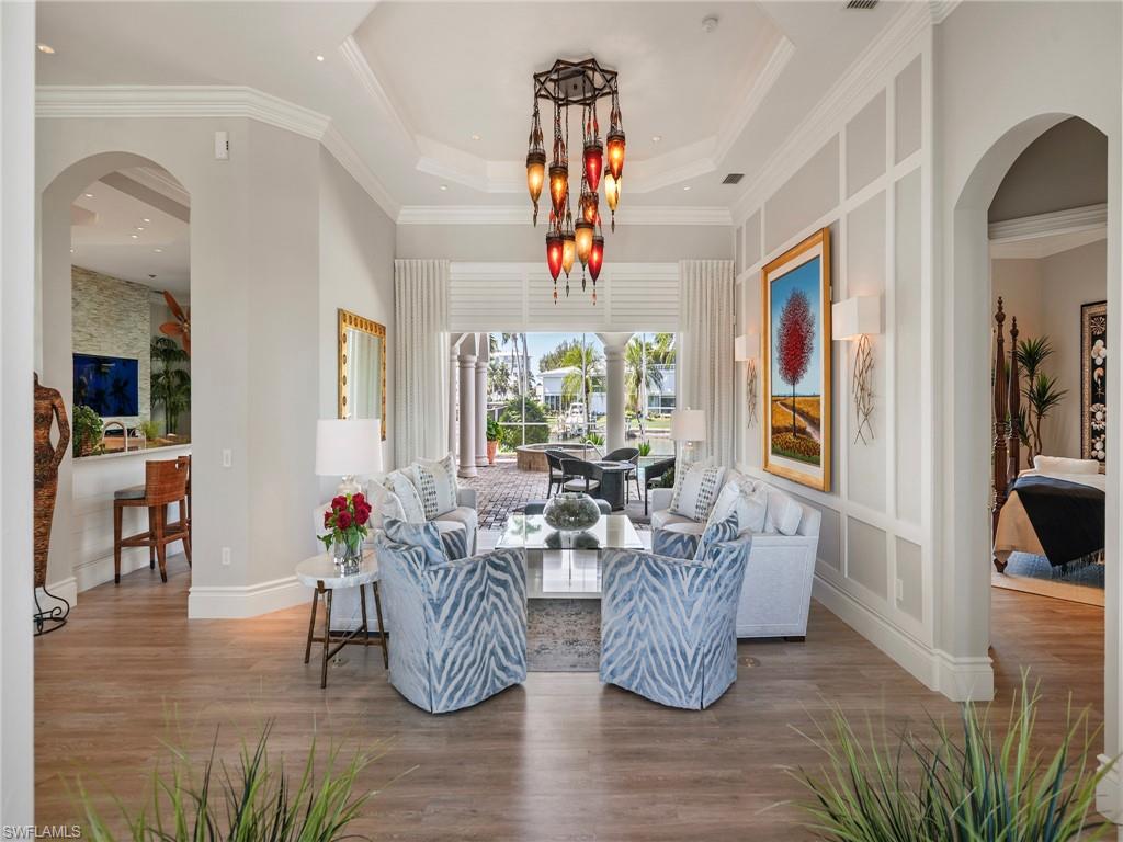 MOORINGS - Residential
