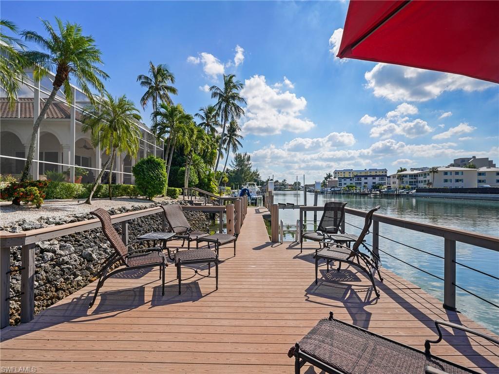 MOORINGS - Residential