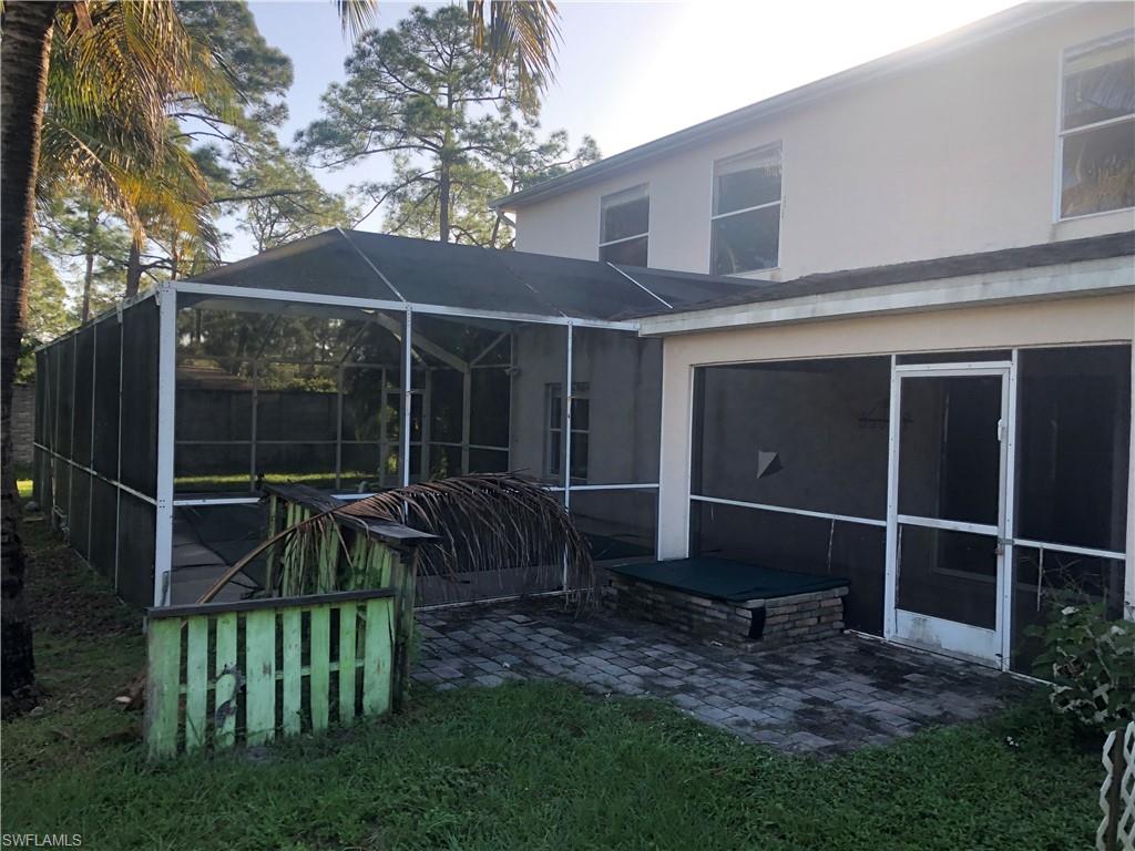 VARSITY LAKES - Residential
