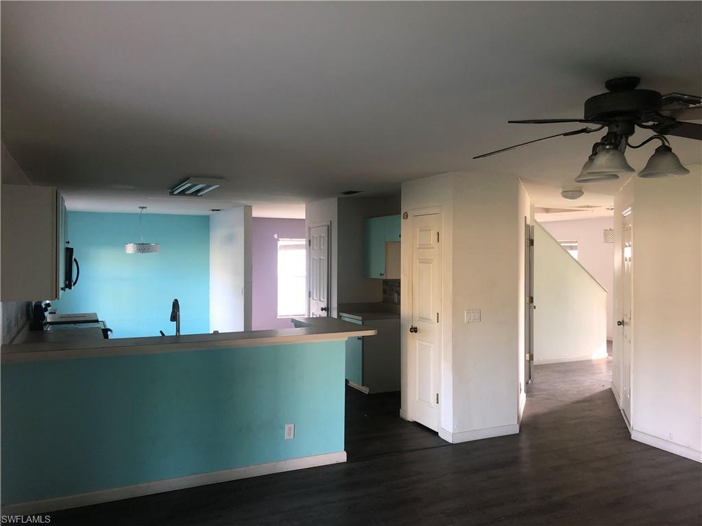 VARSITY LAKES - Residential