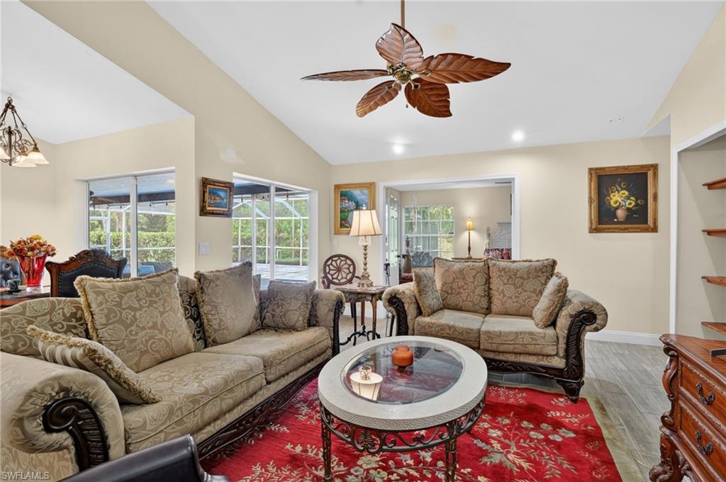 FOUNTAIN LAKES - Residential