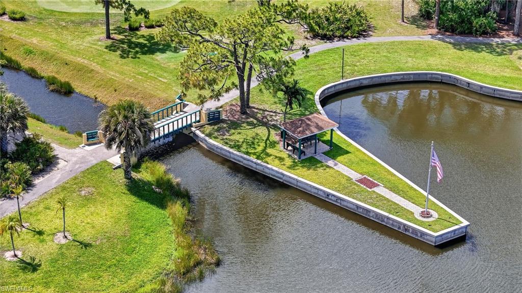 FOUNTAIN LAKES - Residential