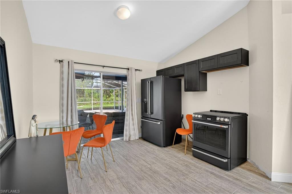 FOUNTAIN LAKES - Residential