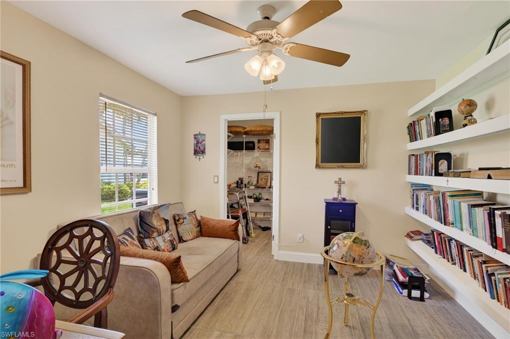 FOUNTAIN LAKES - Residential