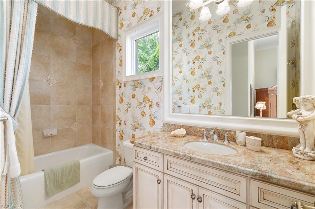 QUAIL WEST - Residential