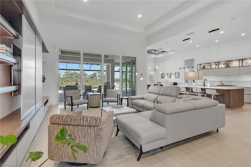 ISLES OF COLLIER PRESERVE - Residential