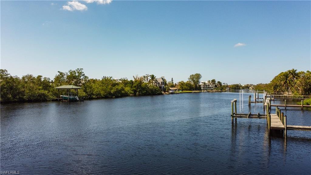 RIVERWALK - Land